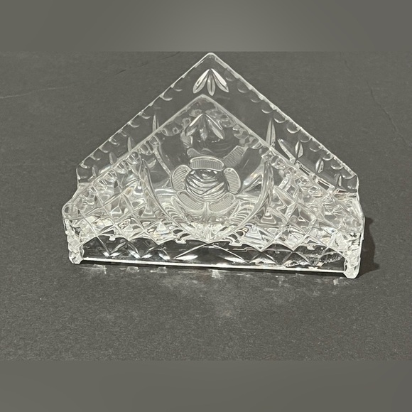 Vintage Crystal Triangle Napkin Holder Rose & Waffle Pattern Crimped Edge Design - Picture 11 of 12